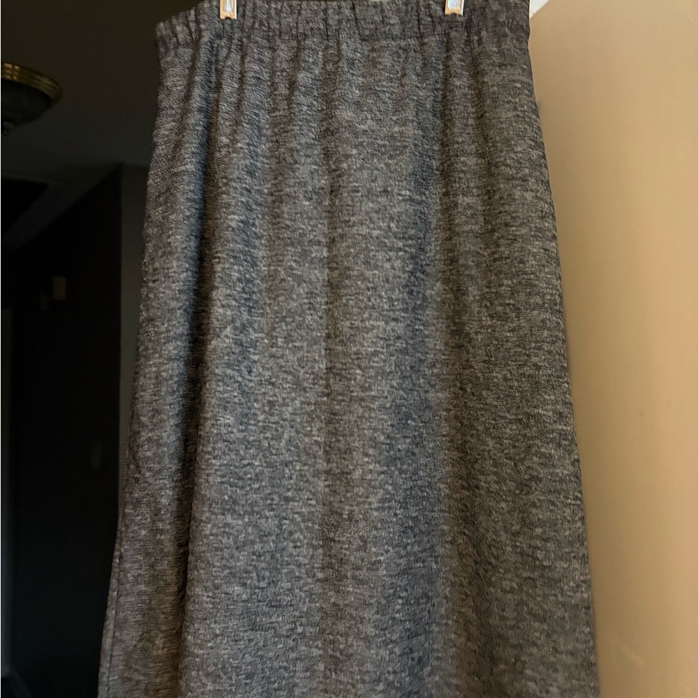 Comfort Stretch Midi Skirt in Heather Gray